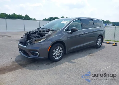 2023 Chrysler Pacifica Touring L z USA, uszkodzony, nr VIN 2C4RC1BG5PR581154